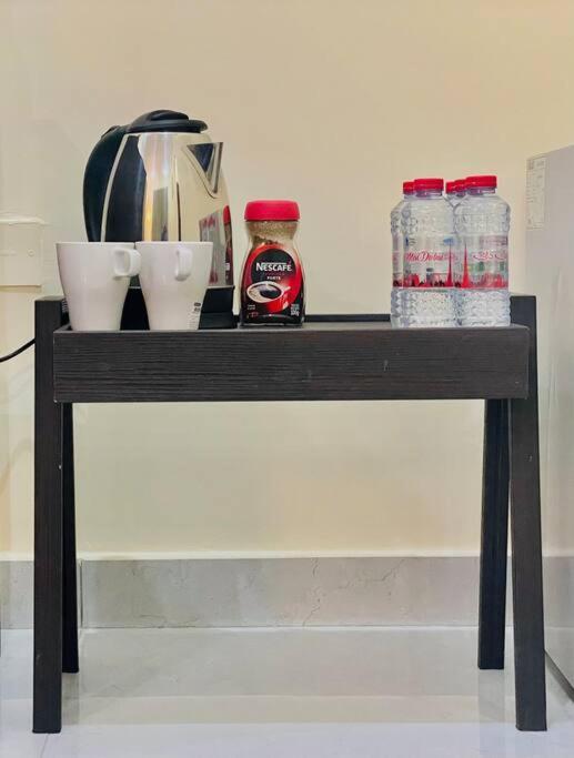 Luxury Private Studio Close To Airport Apartamento *