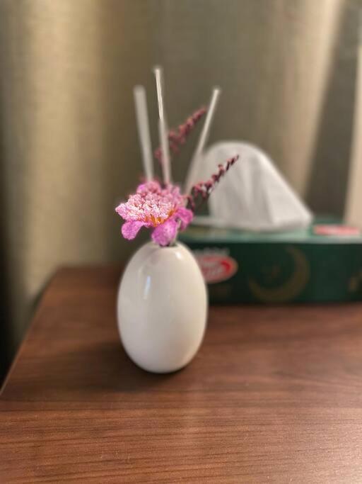 Luxury Private Studio Close To Airport Apartamento *