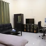 Luxury Private Studio Apartment Close To Airport